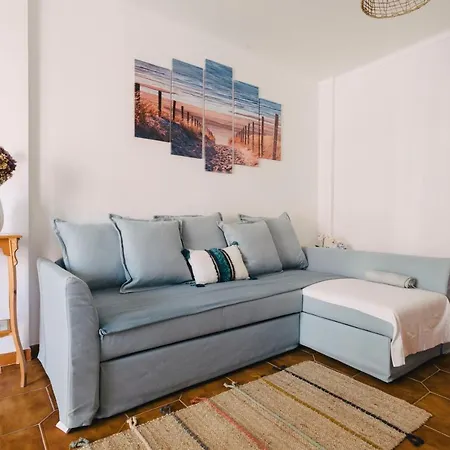 85 - Sea Breeze At Consolacao Апартаменты Атогиа-да-Балейя