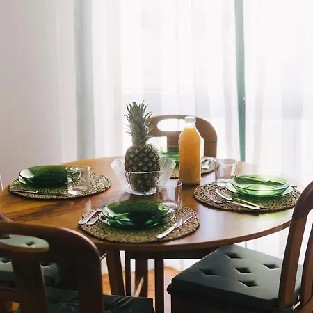 85 - Sea Breeze At Consolacao Апартаменты Атогиа-да-Балейя